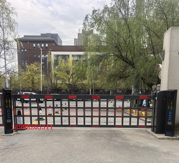 沈陽長白東北氣象中心雙機箱空降道閘